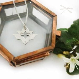 Lotus pendant small bloomed