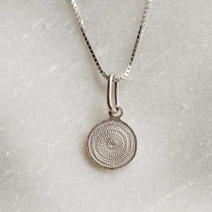 circles filigree necklace